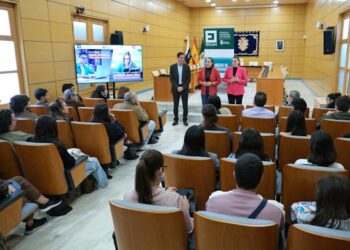 Más de 50 jóvenes participan en los programas de mejora de la inserción laboral de Cabildo y FULP