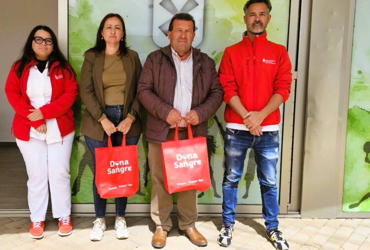 Antigua destaca la implicación profesional y humana del equipo de la Unidad Móvil de Donación de Sangre