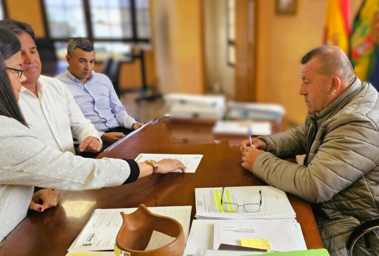 El Ayuntamiento incorpora y da la bienvenida a un nuevo técnico arquitecto