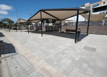 El Cabildo renovará la iluminación del paseo marítimo de Puerto del Rosario con alumbrado fotovoltaico