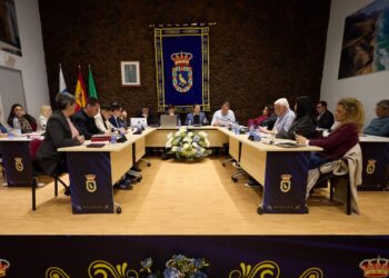 El grupo de gobierno de Pájara cumple con uno de sus grandes compromisos adjudicando el nuevo contrato de limpieza