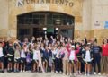 Un centenar de escolares del CEIP El Castillo visitan el Ayuntamiento de Antigua
