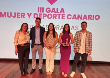 Las hermanas Brenda e Ingrid Roger Soler, galardonadas en la III Gala Mujer y Deporte Canario
