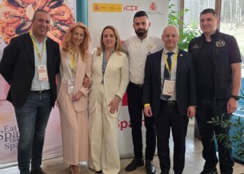 El mejor cortador del Mundo es de Antigua y se presenta en el salón internacional de chefs en Eslovaquia