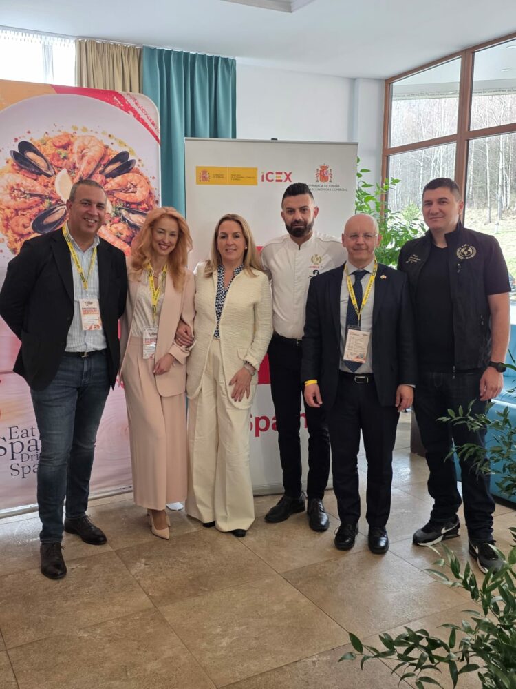 El mejor cortador del Mundo es de Antigua y se presenta en el salón internacional de chefs en Eslovaquia