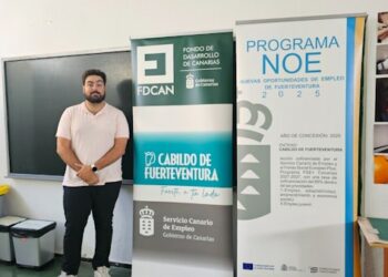 El programa Nuevas Oportunidades de Empleo de Fuerteventura 2025 lleva la figura de Juan Ismael a los institutos