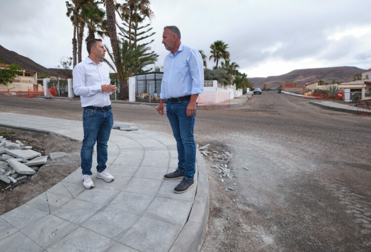 Avanzan a buen ritmo las obras de la urbanización de La Pared