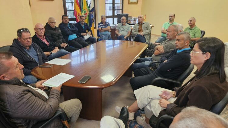 Antigua regula mismos derechos y obligaciones a todos los taxistas del Municipio