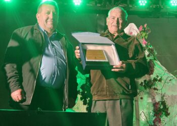 La felicitación más cercana de su gente y pueblo a D. Tomás por 50 años como Comisionado del Mancomún