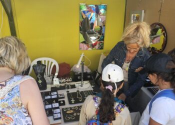 Los peques, los grandes admiradores de la artesanía