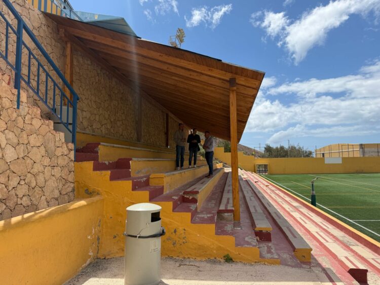 El Ayuntamiento de Pájara concluye la instalación de pérgolas en los campos de fútbol de Morro Jable y Pájara y prevé una próxima actuación en Costa C…