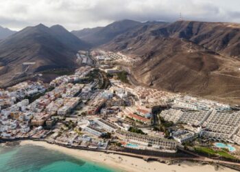 Los vecinos y las vecinas de Pájara podrán tramitar la renovación del DNI y pasaporte sin salir del municipio