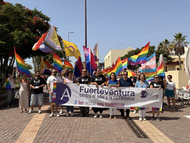 manifestación contra el odio y la LGTBIfobia | Cabildo de Fuerteventura