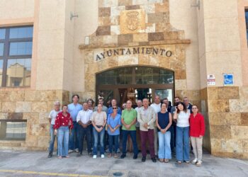 El Gobierno de Antigua recibe a la Asociación AECA y representantes de los colectivos vecinales para atender sus demandas