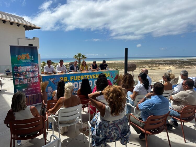 Una nueva edición del Campeonato Mundial de Windsurf y Wingfoil y La Carpa regresan a Pájara este verano