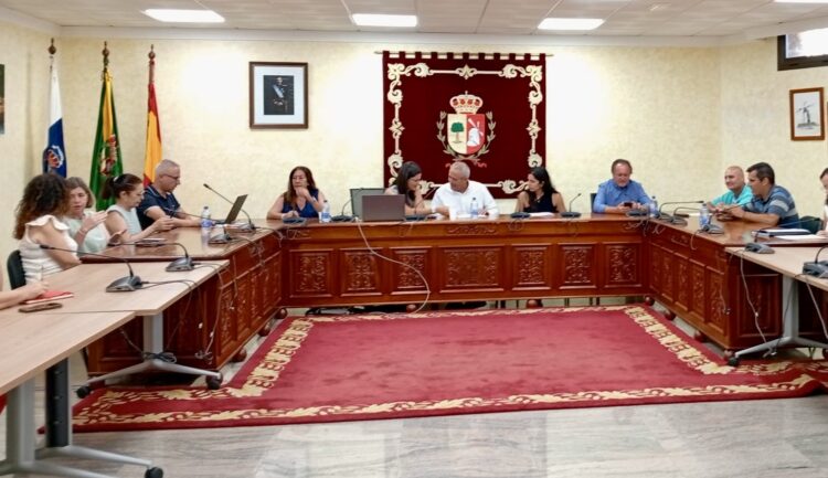 Antigua aprueba por unanimidad el expediente de modificación de crédito por siete millones de euros