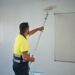 Pájara inica las labores de pintura de sus colegios municipales