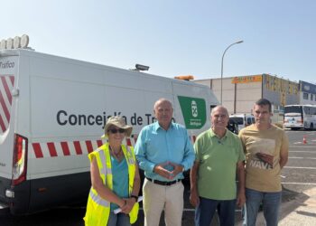 El Ayuntamiento de Antigua colabora con la nueva parada de guagua del polígono industrial Costa Antigua
