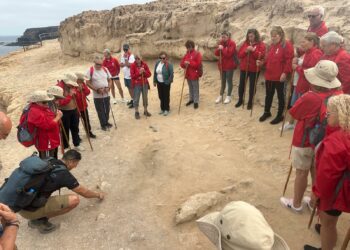 El Ayuntamiento de Antigua celebra con éxito el programa de senderismo de Ajuy hasta El Jurado