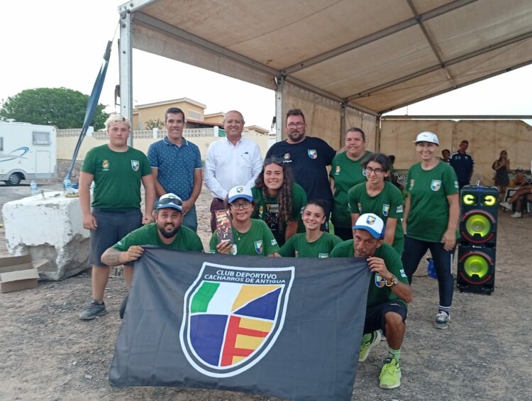 El Gobierno felicita a los ganadores del V Torneo de Bola Canaria Ayuntamiento de Antigua.