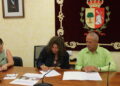 El Ayuntamiento de Antigua firma un convenio con Radio Ecca para mantener la formación a personas desempleadas