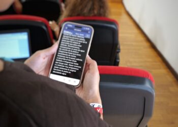 El Cabildo mejora la accesibilidad de eventos y actos públicos con el servicio de subtitulado automático