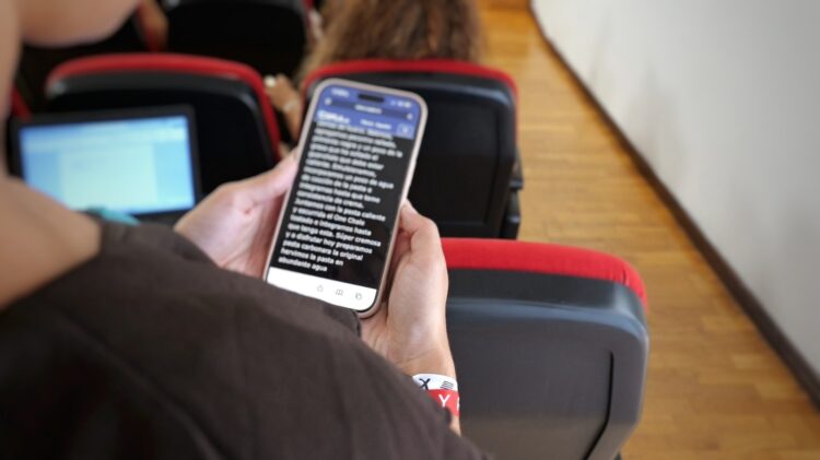 El Cabildo mejora la accesibilidad de eventos y actos públicos con el servicio de subtitulado automático