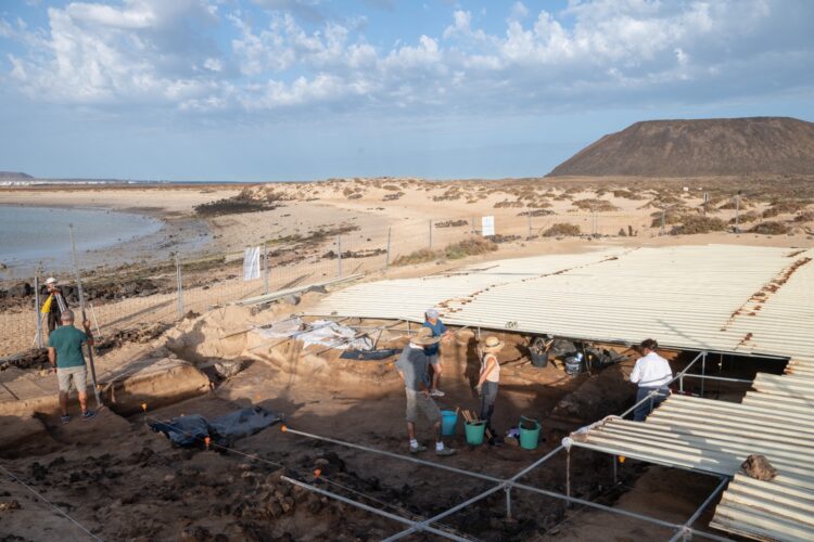 Excavacion Isla de Lobos | Cabildo de Fuerteventura