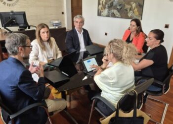 Desmantelamiento de un tendido eléctrico | Cabildo de Fuerteventura